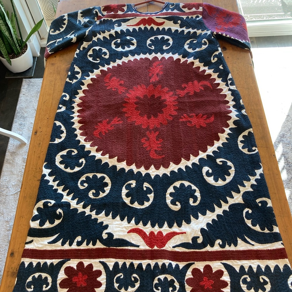 Suzani Hand Embroidered Coat - Picture 6 of 10